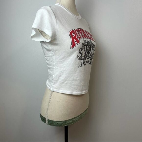 Fashion Nova Royalty logo Solid White Graphic Crop Top Short Sleeve size M - Picture 9 of 10
